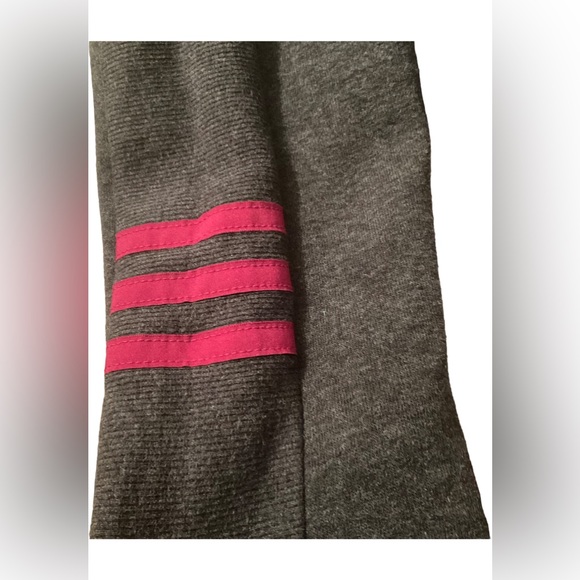 Sweater -Adidas Gray Cropped Long Sleeve Sweater (UC) - Picture 4 of 6